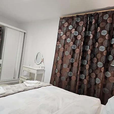 Nana Apartaments Cluj-Napoca Esterno foto